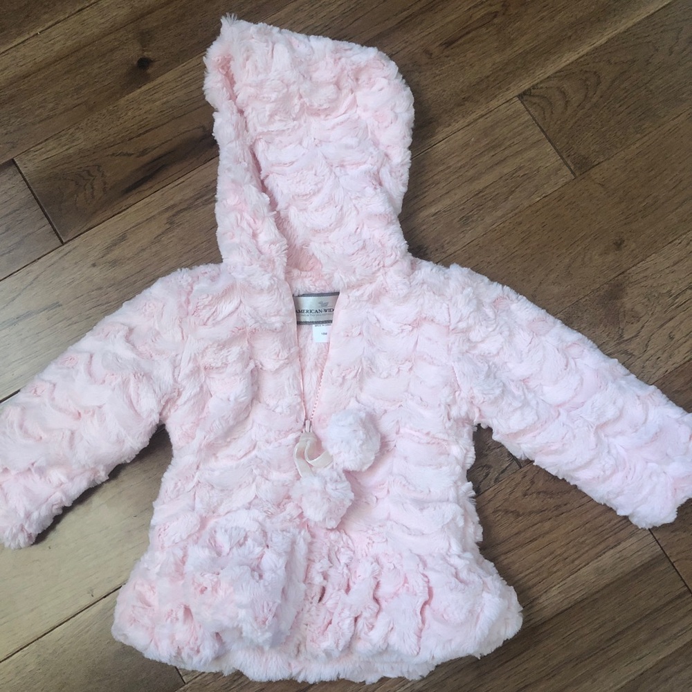 Girl size 18 months jacket, only worn once.